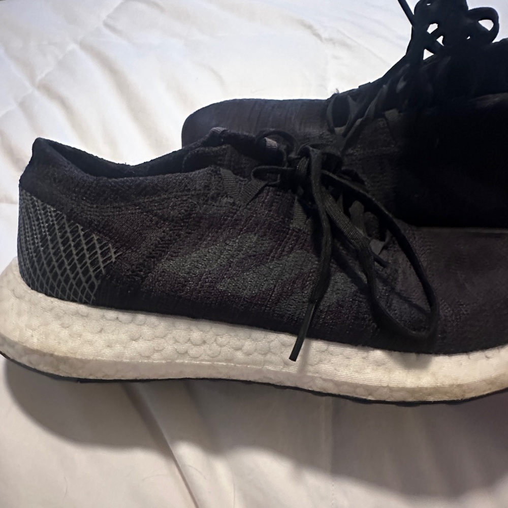 Black Adidas Athletic Shoes (Size 11)